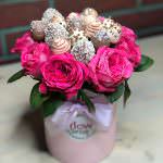 С ягодами и фруктами